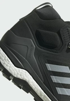 ADIDAS PERFORMANCE Terrex Skychaser 2 GtxScarpa Da HikingBlack Uomo Scarpe Da Montagna & Trekking AD542A4GO-Q11 -Montavia Avventura Negozio 04641a09ef82424e87cb543ea06a650b