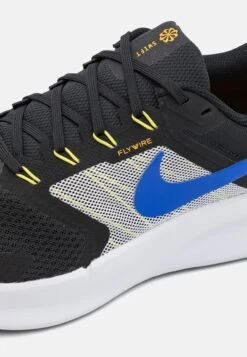 Nike Performance Run Swift Scarpe Running NeutreBlack/Racer Blue/White/Sundial/High Voltage Uomo Scarpe N1242A2IA-Q12 -Montavia Avventura Negozio 0dcc4d5b99694dceb3f085a79d452df3