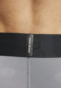 Nike Performance M Np DfCollantSmoke Grey Black Uomo Abbigliamento N1242E2N8-C11 11 Nike Performance M Np DfCollantSmoke Grey Black Uomo Abbigliamento N1242E2N8-C11 -Montavia Avventura Negozio 14926e342338451794b9b16f127a7d9d