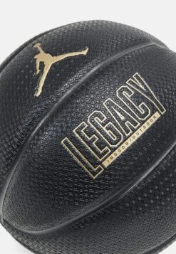 Jordan Legacy 2.0PallacanestroBlack/Metallic Gold Uomo Attrezzatura JOC42L06M-Q11 -Montavia Avventura Negozio 2a896ebdf67d4028bd61392ec45cc7ff