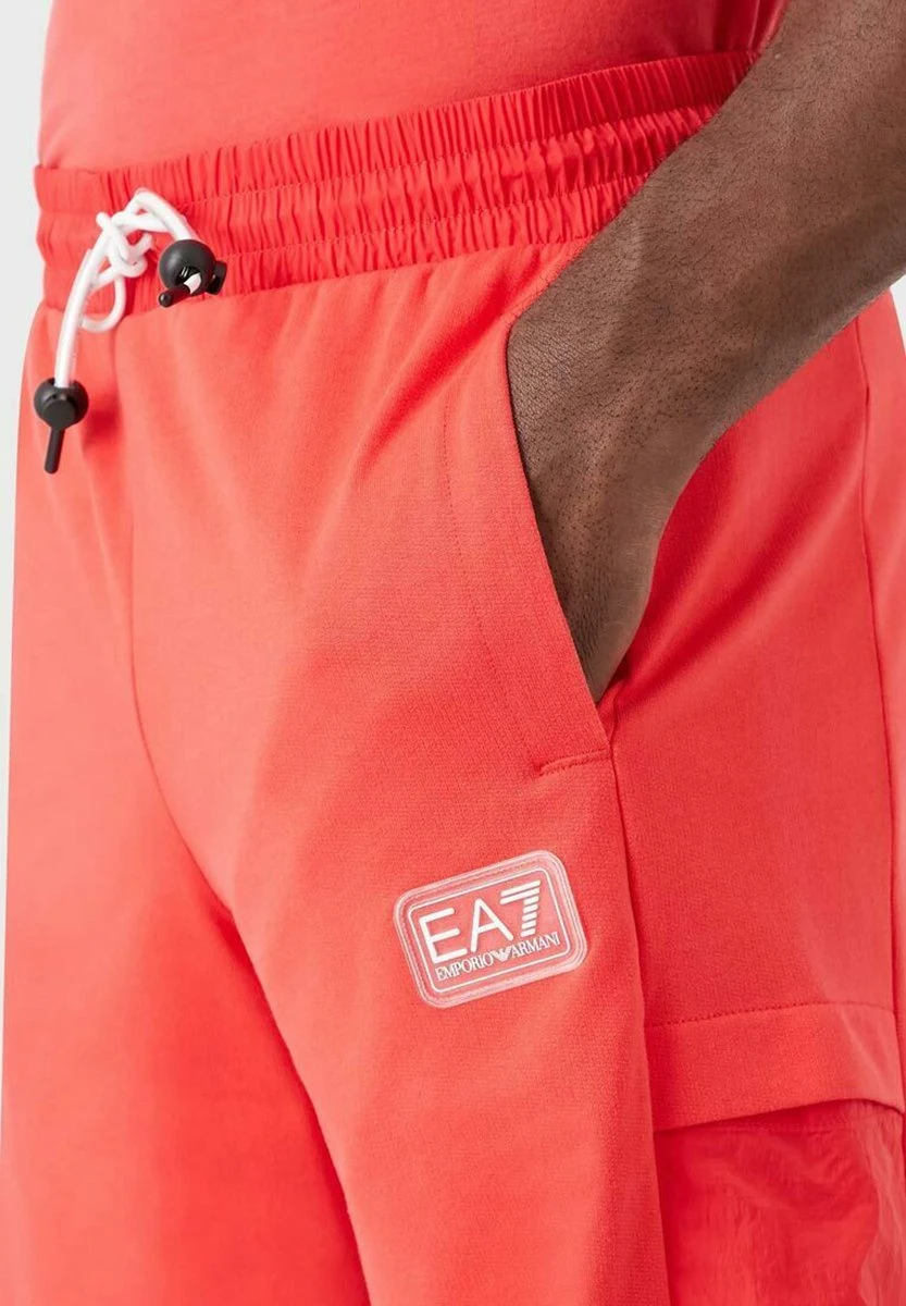 EA7 Emporio Armani Pantaloncini SportiviBittersweet Uomo Abbigliamento EA742E01S-G11 5 EA7 Emporio Armani Pantaloncini SportiviBittersweet Uomo Abbigliamento EA742E01S-G11 - immagine 3