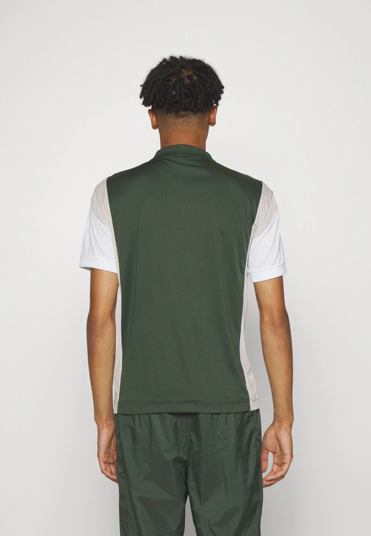 EA7 Emporio Armani Tennis ProPoloDuffel Bag Uomo Abbigliamento EA742D01L-N11 5 EA7 Emporio Armani Tennis ProPoloDuffel Bag Uomo Abbigliamento EA742D01L-N11 - immagine 3