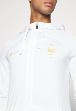 Nike Performance France Fff Strike Hooded Tracksuit SetSquadra NazionaleWhite/Midnight Navy/Metallic Gold Uomo Abbigliamento N1242K07O-A11 -Montavia Avventura Negozio 3f5a72ef13ca400297801edf80b2ad48