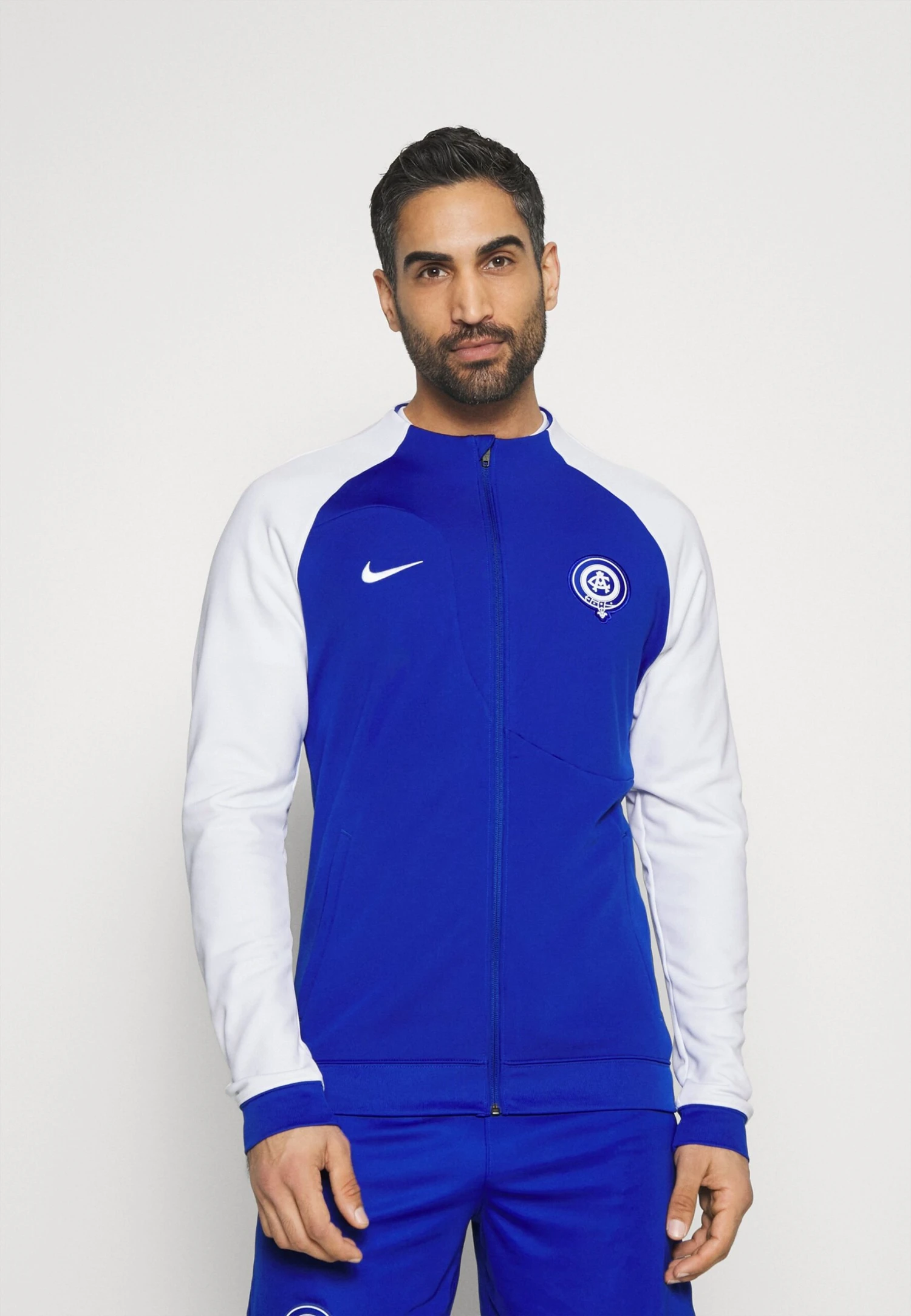 Nike Performance Atletico Madrid Academy Prematch JacketSquadraOld Royal/White Uomo Abbigliamento N1242F10T-K11 3 Nike Performance Atletico Madrid Academy Prematch JacketSquadraOld Royal/White Uomo Abbigliamento N1242F10T-K11
