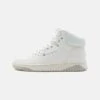 Champion Mid Cut Shoe RoyalScarpe Da BasketTriple White Uomo Scarpe C7642A07E-A11 -Montavia Avventura Negozio 56f0206c0601414e98529e459c6a9c0a