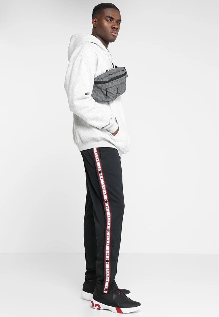 Jordan Air Crossbody UnisexMarsupioCarbone Heather Uomo Zaini E Borse JOC44E00W-C11 4 Jordan Air Crossbody UnisexMarsupioCarbone Heather Uomo Zaini E Borse JOC44E00W-C11 - immagine 2