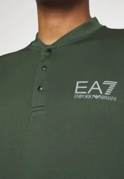 EA7 Emporio Armani Tennis ProPoloDuffel Bag Uomo Abbigliamento EA742D01L-N11 15 EA7 Emporio Armani Tennis ProPoloDuffel Bag Uomo Abbigliamento EA742D01L-N11 -Montavia Avventura Negozio 67e431bddf9a448aba09be3b2654f359