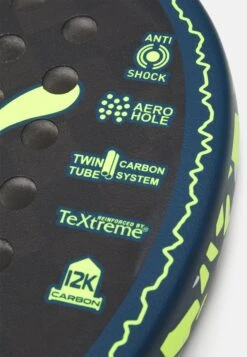 Puma SolarattackRacchetta Da PadelNew Navy/Fast Yellow/White Uomo Attrezzatura PU144E0TF-K11 -Montavia Avventura Negozio 78dcb7e1efab41a0a39efde4b60c25d5