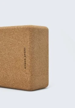 Oysho Yoga BlockFitness / YogaBeige Uomo Attrezzatura OY241N00R-B11 -Montavia Avventura Negozio 7abb129a7840486a9fdef9b25360de0b