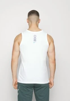 Nike Performance TankTopWhite Uomo Abbigliamento N1242D5WT-A11 11 Nike Performance TankTopWhite Uomo Abbigliamento N1242D5WT-A11 -Montavia Avventura Negozio 7d6927dd9dba45deb880a1295a402ca4