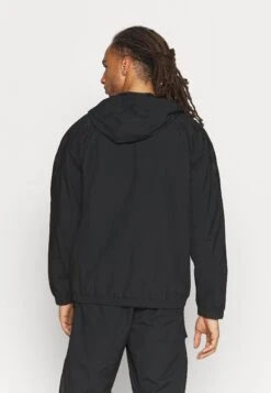 ADIDAS PERFORMANCE Full Zip Future Icons Giacca SportivaBlack Uomo Abbigliamento AD542G10S-Q11 -Montavia Avventura Negozio 866a6392e3fd4001b54fb7600d0ba382