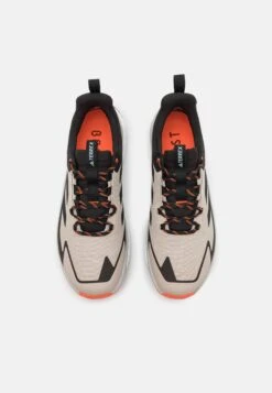 Adidas TERREX Free Hiker 2 Gtx Scarpa Da HikingBeige/Core Black/Semi Impact Orange Uomo Scarpe Da Montagna & Trekking ADD42A00D-B11 -Montavia Avventura Negozio 8af2b6b237554e03b02bbdb364bab5aa