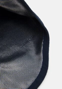 Columbia Trail Shaker GaiterScaldacolloCollegiate Navy Uomo Accessori C2344E00Q-K11 9 Columbia Trail Shaker GaiterScaldacolloCollegiate Navy Uomo Accessori C2344E00Q-K11 -Montavia Avventura Negozio 8ccaed39ab4747919622a5737c414cab