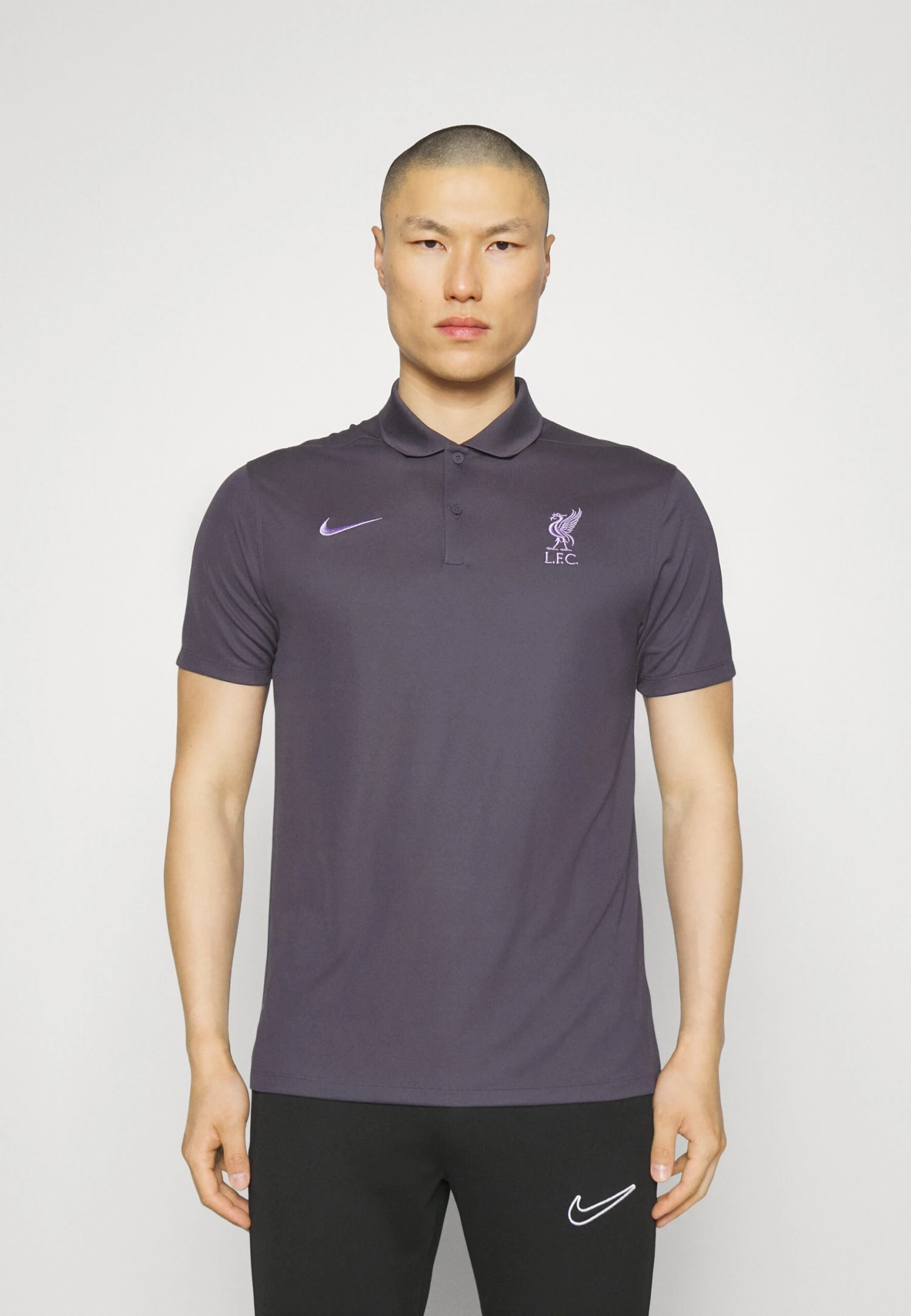 Nike Performance Liverpool Fc Victory SolidPoloGridiron/Space Purple Uomo Abbigliamento N1242D5KP-C11 3 Nike Performance Liverpool Fc Victory SolidPoloGridiron/Space Purple Uomo Abbigliamento N1242D5KP-C11