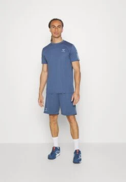 Hummel ActivePantaloncini SportiviVintage Indigo Uomo Abbigliamento HU342E0BO-K11 9 Hummel ActivePantaloncini SportiviVintage Indigo Uomo Abbigliamento HU342E0BO-K11 -Montavia Avventura Negozio 94e03ff66b5e4a0d8c1a5024d47bb688