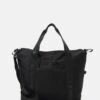 BJØRN BORG ClassicBorsa Per Lo SportBlack Beauty Uomo Zaini E Borse BJ241N01P-Q11 -Montavia Avventura Negozio 96cb398bacfc4fe58ce8a917bb6cd088