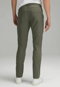 Lululemon Abc Slim-Fit 32" L *Warpstreme ObsidianPantaloniArmy Green Uomo Abbigliamento LLS42E021-M11 -Montavia Avventura Negozio 9e960c1a39d94421b70cf5de7e148fde