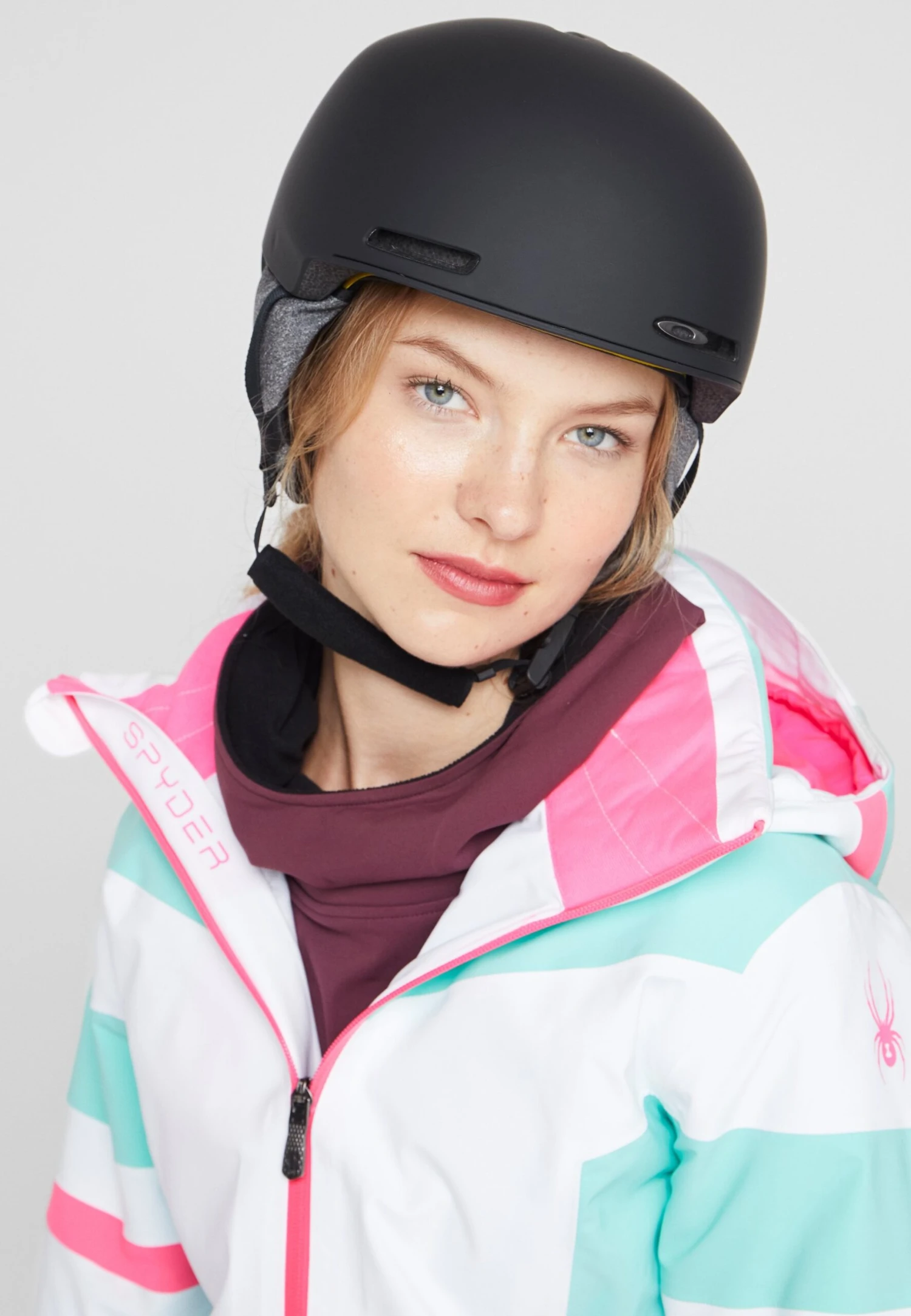 Oakley Mod - Casco - Blackout 4 Oakley Mod - Casco - Blackout - immagine 2