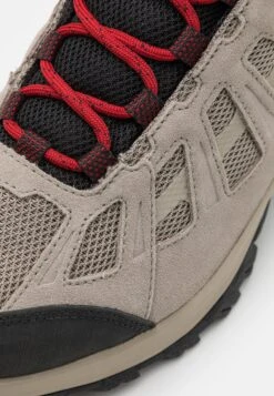 Columbia Redmond Iii Mid WaterproofScarpa Da HikingKettle/Black Uomo Scarpe Da Montagna & Trekking C2342A06C-Q12 -Montavia Avventura Negozio a3fec5e000344d0f953f78a7fe297014