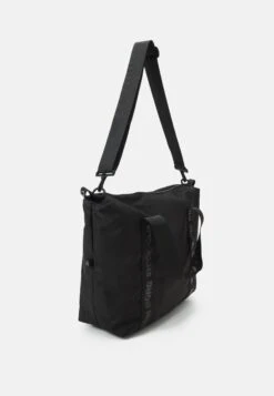 BJØRN BORG ClassicBorsa Per Lo SportBlack Beauty Uomo Zaini E Borse BJ241N01P-Q11 8 BJØRN BORG ClassicBorsa Per Lo SportBlack Beauty Uomo Zaini E Borse BJ241N01P-Q11 -Montavia Avventura Negozio af46ffedd60b422d85fb047c06210bb2