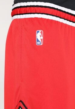 Nike Performance Chicago Bulls Nba Swingman Short RoadPantaloncini SportiviUniversity Red/White Uomo Abbigliamento N1242E0TY-G11 -Montavia Avventura Negozio b56e737e1094496493104ee1f2e75911