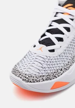 Jordan Luka 1Scarpe Da BasketWhite/Total Orange/Black Uomo Scarpe JOC42A04X-Q12 -Montavia Avventura Negozio b97ab8b5efa745c7862ccb0a59786a5f