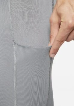 Nike Performance M Np DfCollantSmoke Grey Black Uomo Abbigliamento N1242E2N8-C11 12 Nike Performance M Np DfCollantSmoke Grey Black Uomo Abbigliamento N1242E2N8-C11 -Montavia Avventura Negozio bdf21042b7cb4d98ab3e0ee18fccb097