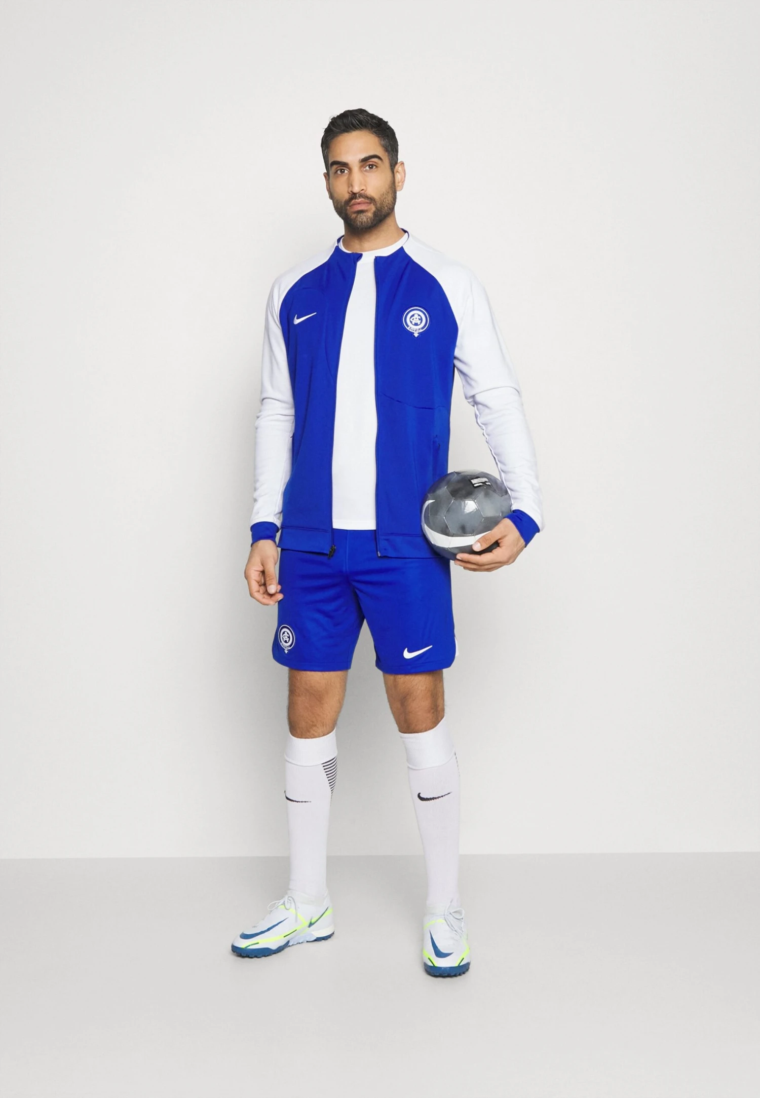 Nike Performance Atletico Madrid Academy Prematch JacketSquadraOld Royal/White Uomo Abbigliamento N1242F10T-K11 4 Nike Performance Atletico Madrid Academy Prematch JacketSquadraOld Royal/White Uomo Abbigliamento N1242F10T-K11 - immagine 2