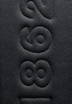 Mammut Xeron WaxedZaino Da ViaggioPowder Rose Black Uomo Zaini E Borse M7344E04U-G11 -Montavia Avventura Negozio c0879c9777f3488ebb0a56cfd6731f50