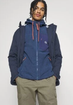 Quiksilver Last RunGiacca In PileNaval Academy Uomo Abbigliamento QU142G02V-M11 -Montavia Avventura Negozio c130660d1bdf45e2b073f53b84bd8d69