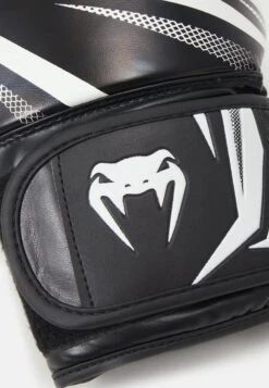 Venum Challenger 3.0 Boxing Gloves UnisexGuanti Da BoxWhite/Black Uomo Attrezzatura V2T42L00L-A11 -Montavia Avventura Negozio c27e228adae045fe86f576ed9be805ff