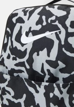 Nike Performance UnisexZainoBlack/Light Smoke Grey/White Uomo Zaini E Borse N1244E1D9-Q11 13 Nike Performance UnisexZainoBlack/Light Smoke Grey/White Uomo Zaini E Borse N1244E1D9-Q11 -Montavia Avventura Negozio c409cdecc8be4dfd8e6bb16f422ab9b3