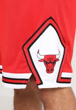 Nike Performance Chicago Bulls Nba Swingman Short RoadPantaloncini SportiviUniversity Red/White Uomo Abbigliamento N1242E0TY-G11 -Montavia Avventura Negozio d00cbc5ebad24a67b23361878861a2c0