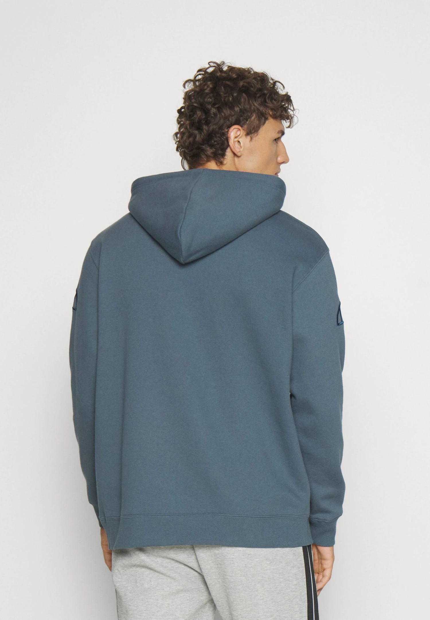 Ellesse Montato HoodyFelpa Con CappuccioBlue Uomo Abbigliamento EL942G02U-K11 5 Ellesse Montato HoodyFelpa Con CappuccioBlue Uomo Abbigliamento EL942G02U-K11 - immagine 3