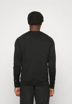 Lululemon Enginee Warmth Ls CrewMaglioneBlack Uomo Abbigliamento LLS42G001-Q11 -Montavia Avventura Negozio d4c3cf20b3e24236b7a9b715b7990828