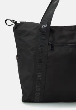 BJØRN BORG ClassicBorsa Per Lo SportBlack Beauty Uomo Zaini E Borse BJ241N01P-Q11 10 BJØRN BORG ClassicBorsa Per Lo SportBlack Beauty Uomo Zaini E Borse BJ241N01P-Q11 -Montavia Avventura Negozio d5ba884fc86d4828899a3be8b0a39e9d