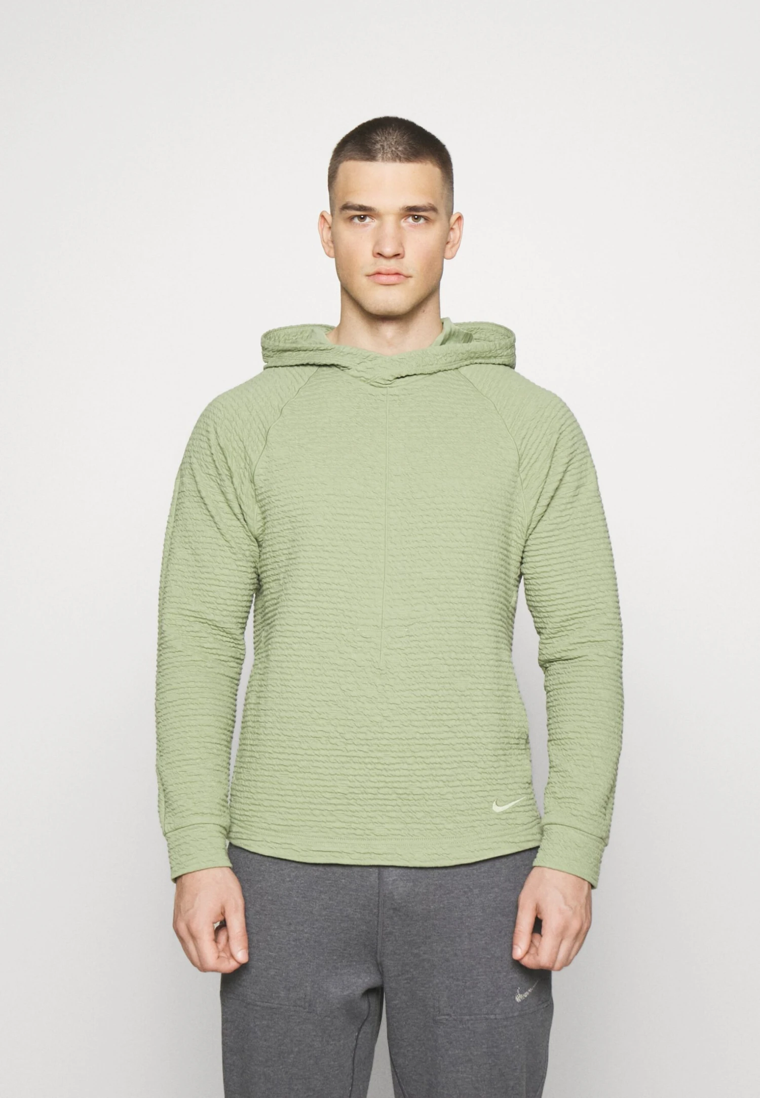 Nike Performance TextureFelpaOil Green Uomo Abbigliamento N1242G11G-M12 3 Nike Performance TextureFelpaOil Green Uomo Abbigliamento N1242G11G-M12