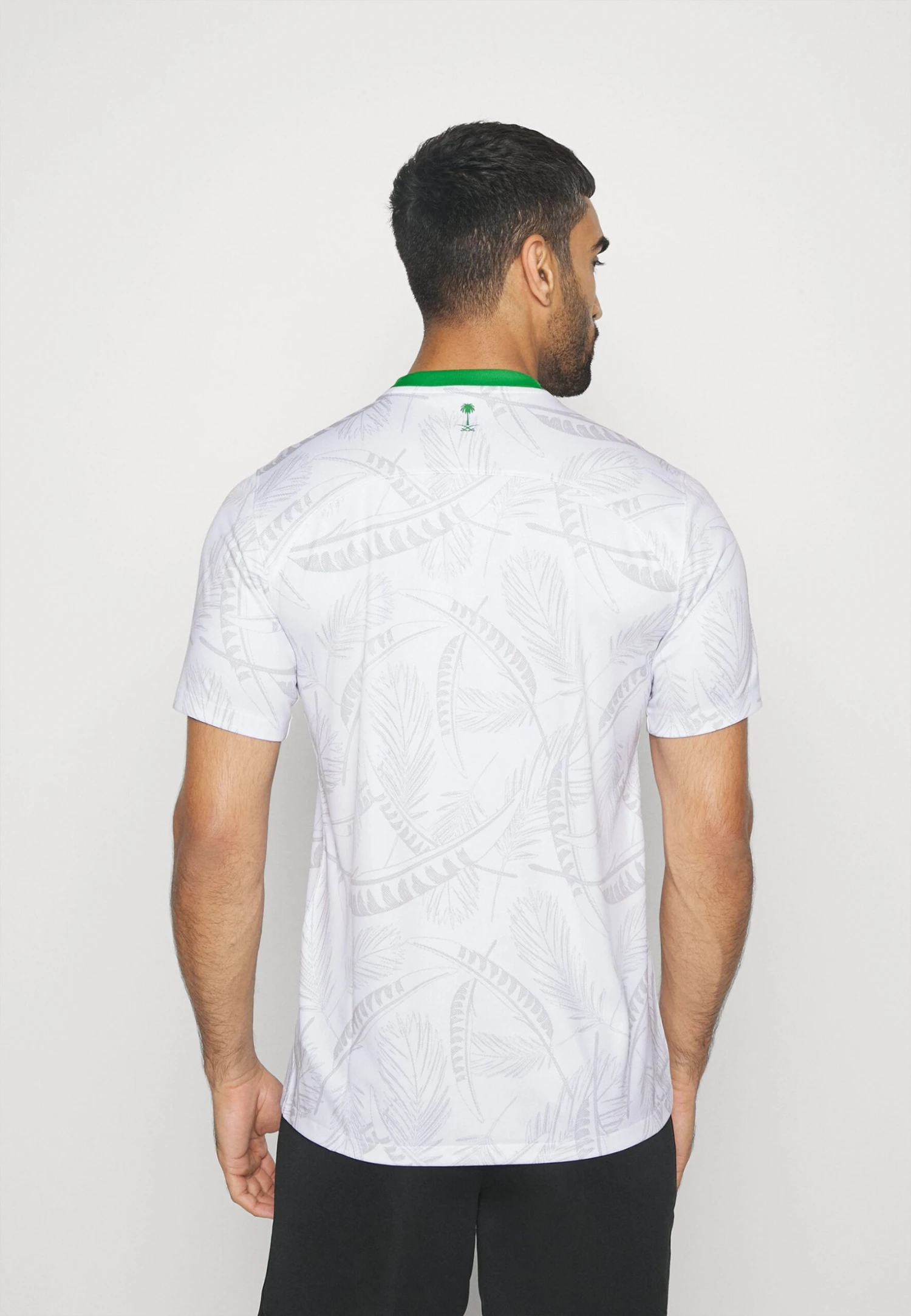 Nike Performance Saudi Arabia Stadium HomeMaglia Da CalcioWhite/Apple Green/Apple Green Uomo Abbigliamento N1242D52W-A11 6 Nike Performance Saudi Arabia Stadium HomeMaglia Da CalcioWhite/Apple Green/Apple Green Uomo Abbigliamento N1242D52W-A11 - immagine 4