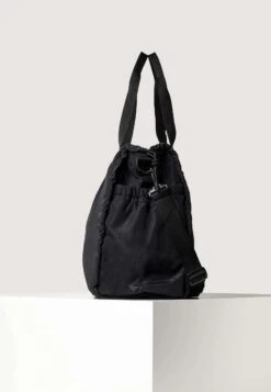 Oysho Borsa Per Lo Sport - Black -Montavia Avventura Negozio ed2a815c07f04ff59e61af26af9f1f9b