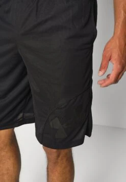 Under Armour Perimeter Pantaloncini SportiviBlack Uomo Abbigliamento UN242E0MV-Q11 -Montavia Avventura Negozio ef777b45d1db4a0e8a3653ff912094f3
