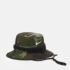 Nike Performance Apex Bucket Camo UnisexCappelloMedium Olive/Black/White Uomo Accessori N1244E1DX-N11 -Montavia Avventura Negozio fa3b29d8f8b5458e8855aef41a94f812